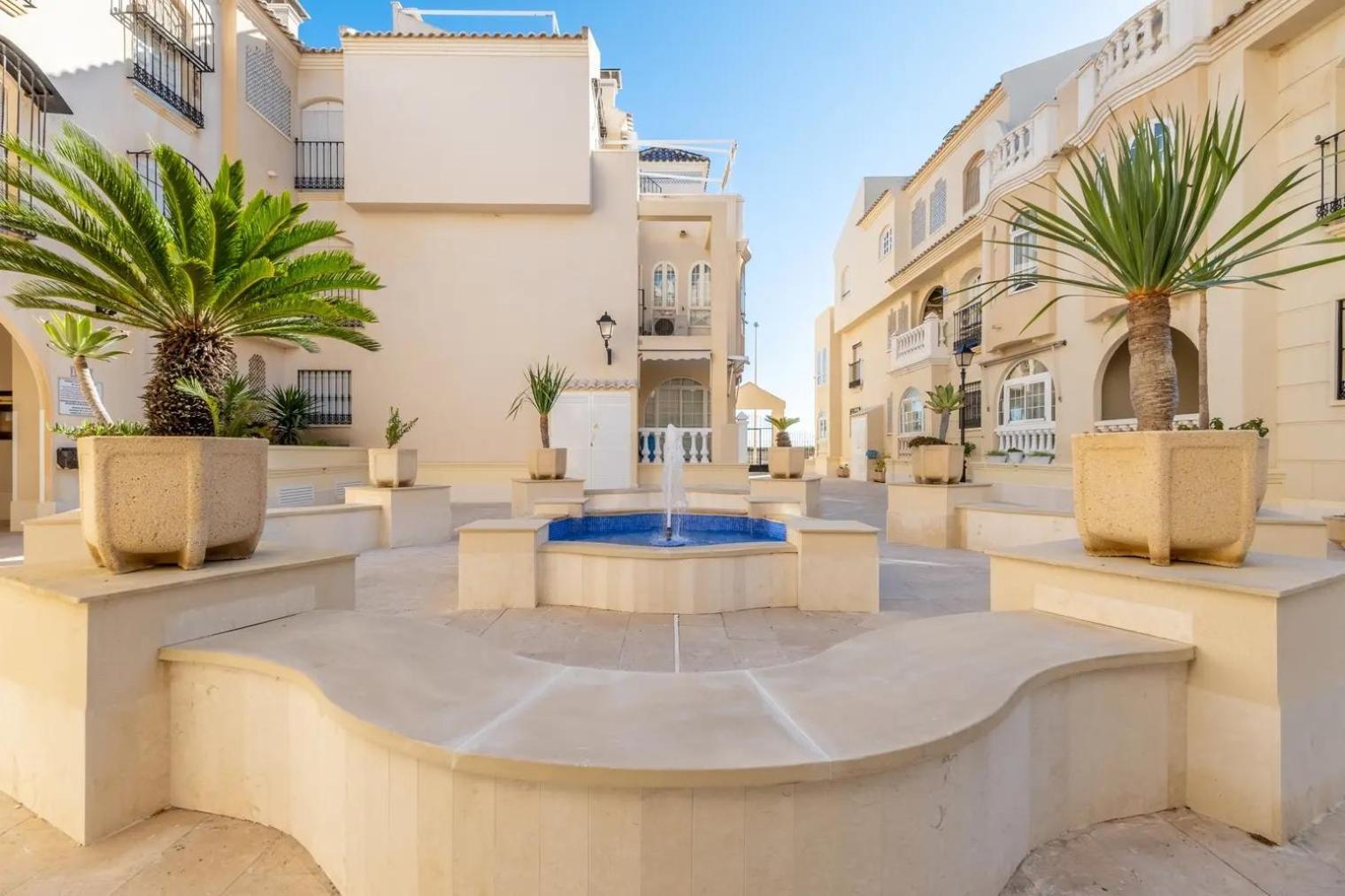 Amazing Penthouse On The Beach, Sea Views, Wifi, Airconditioning And Parking Torrevieja Exterior photo
