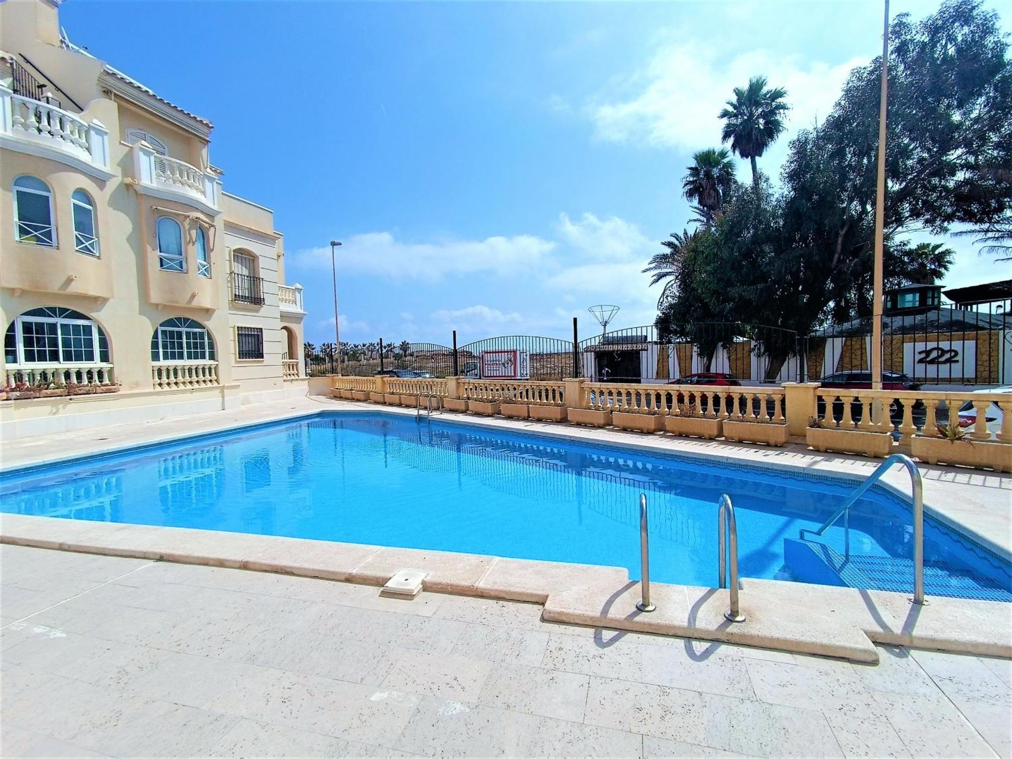 Amazing Penthouse On The Beach, Sea Views, Wifi, Airconditioning And Parking Torrevieja Exterior photo